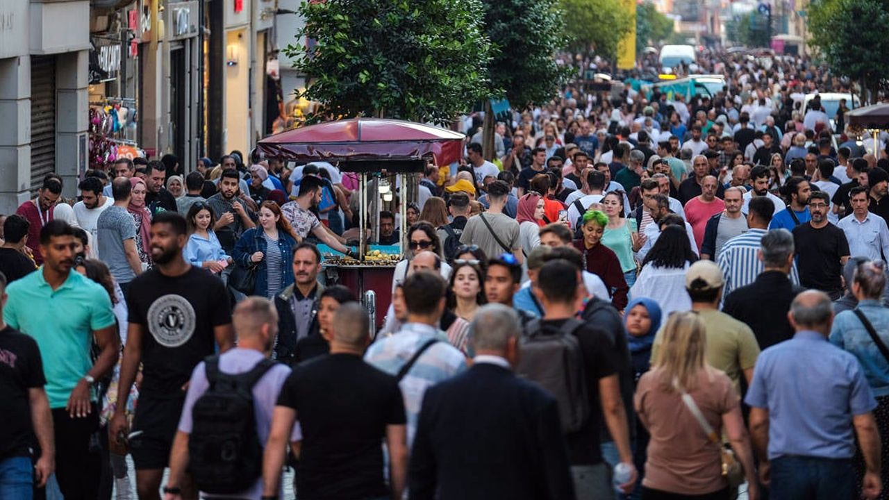 Asıl beka sorunu bu: 5 milyon ev genci var!