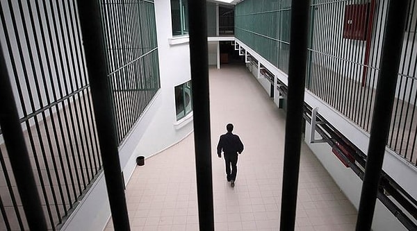 Yeni infaz yasasında bayram öncesi sürprizi! Kimler serbest kalacak?