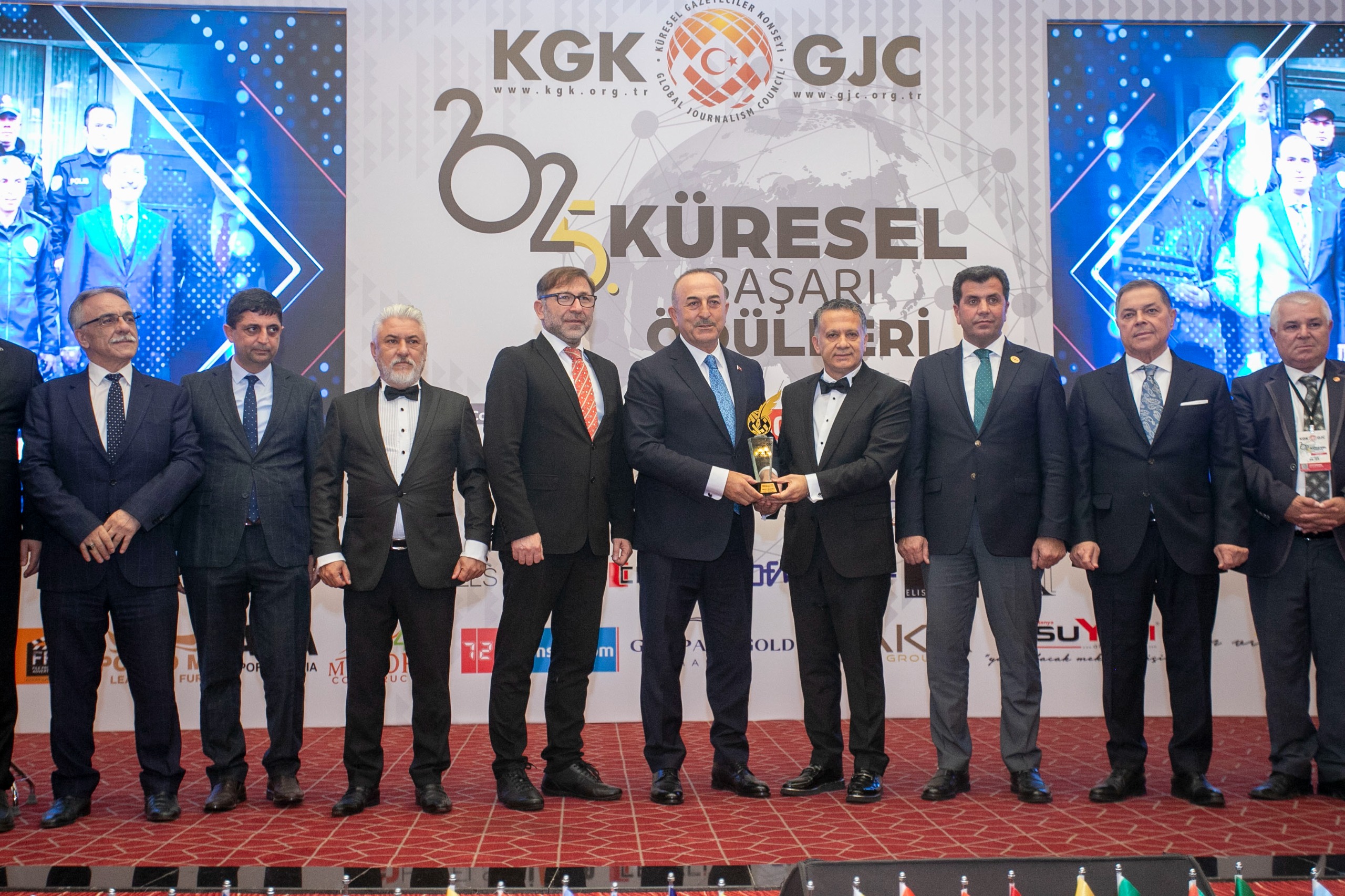 KGK’nın muhteşem Ödül Gecesi Alanya’da gerçekleşti