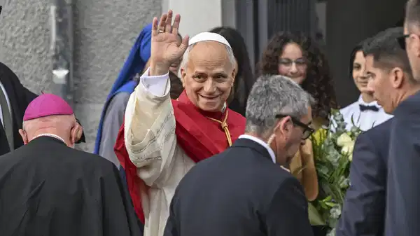 Yeniden Refahlı vekil Aşıla’dan hükümete ‘Papa’ tepkisi