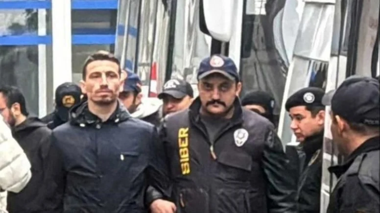 Tutuklu Mert Hakan Yandaş’a dikkat çeken ziyaret