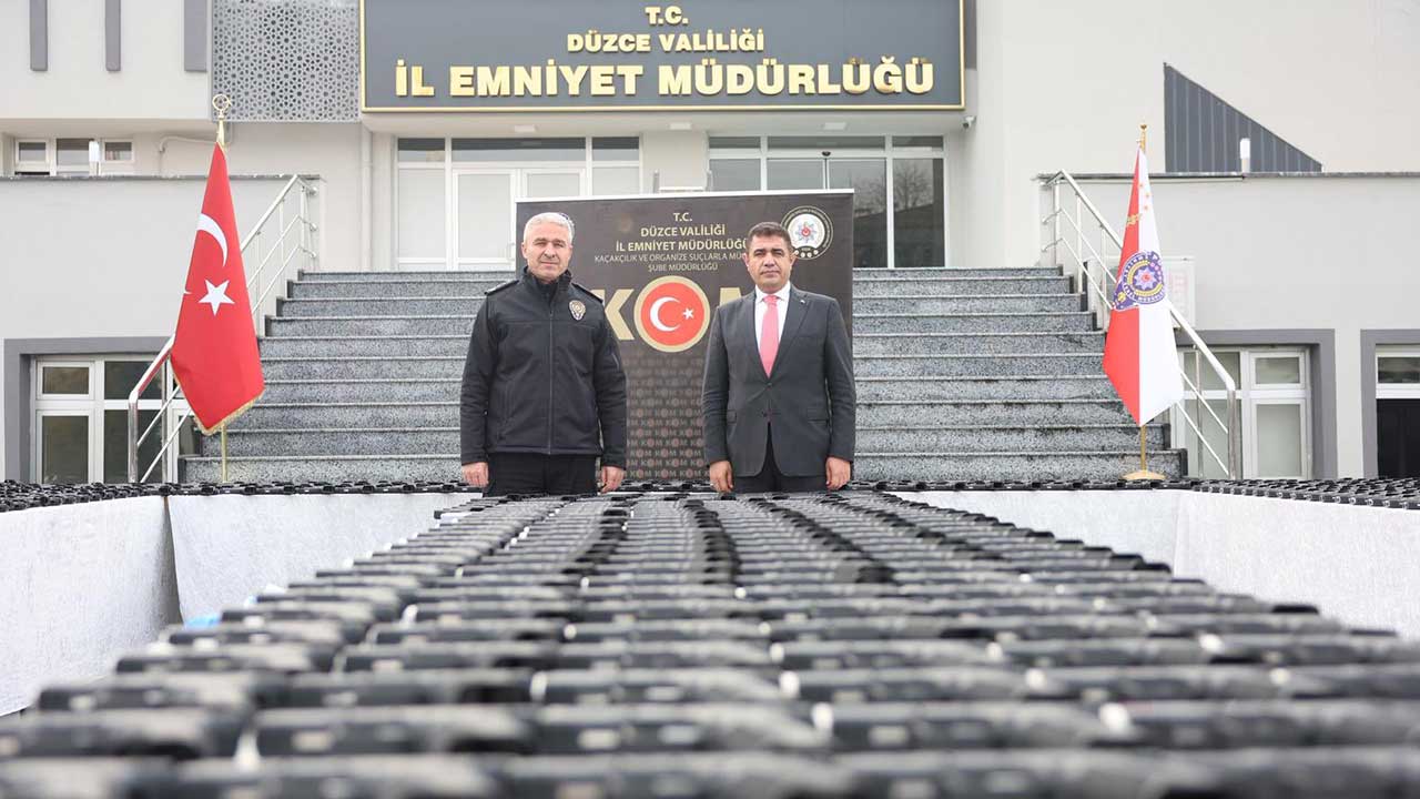 Yolcu otobüsünden 2100 tabancalık ‘cephanelik’ çıktı!