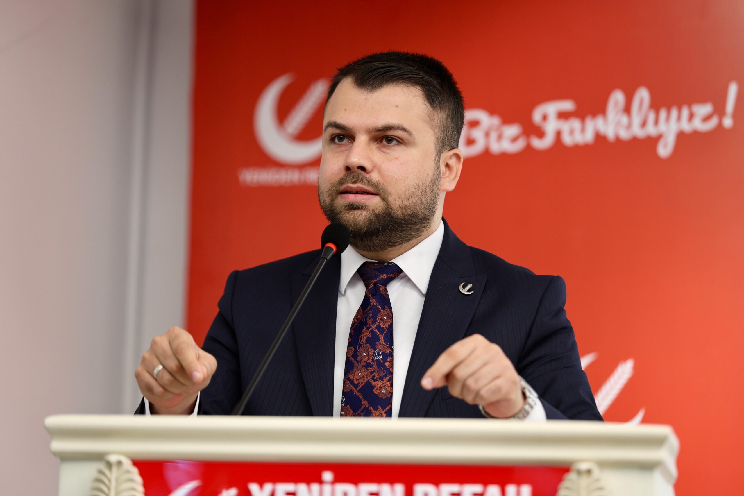 Sırrı Sakık’ın alçak sözlerine Yeniden Refah’tan sert tepki!