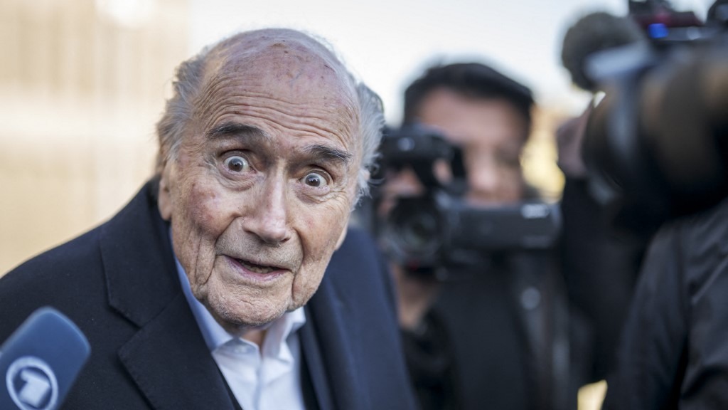 Eski FIFA Başkanı’ndan çağrı: Dünya Kupası’na gitmeyin!