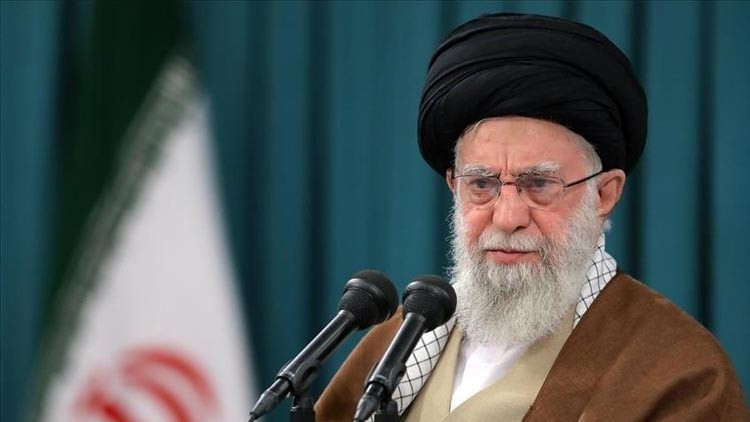 Hamaney’den Trump’a rest! “Ajanlara müsamaha göstermeyeceğiz”