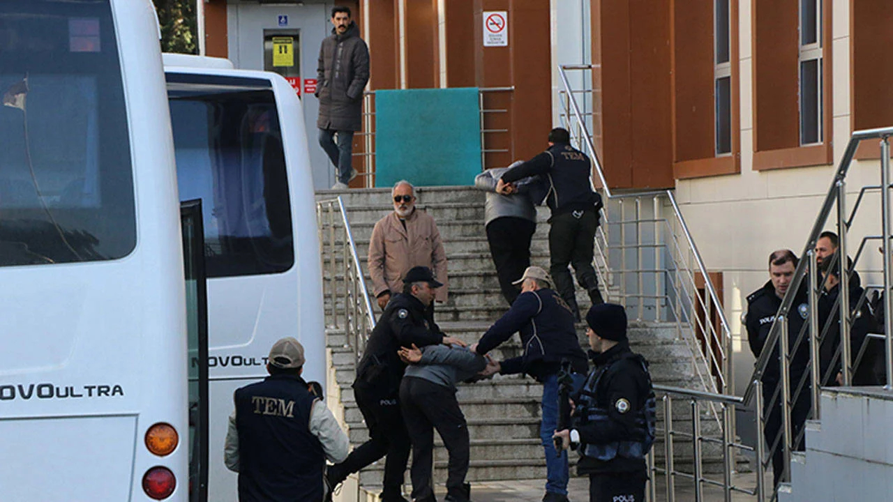 DAEŞ operasyonlarında 56 kişi tutuklandı, 43 şüpheli serbest bırakıldı!