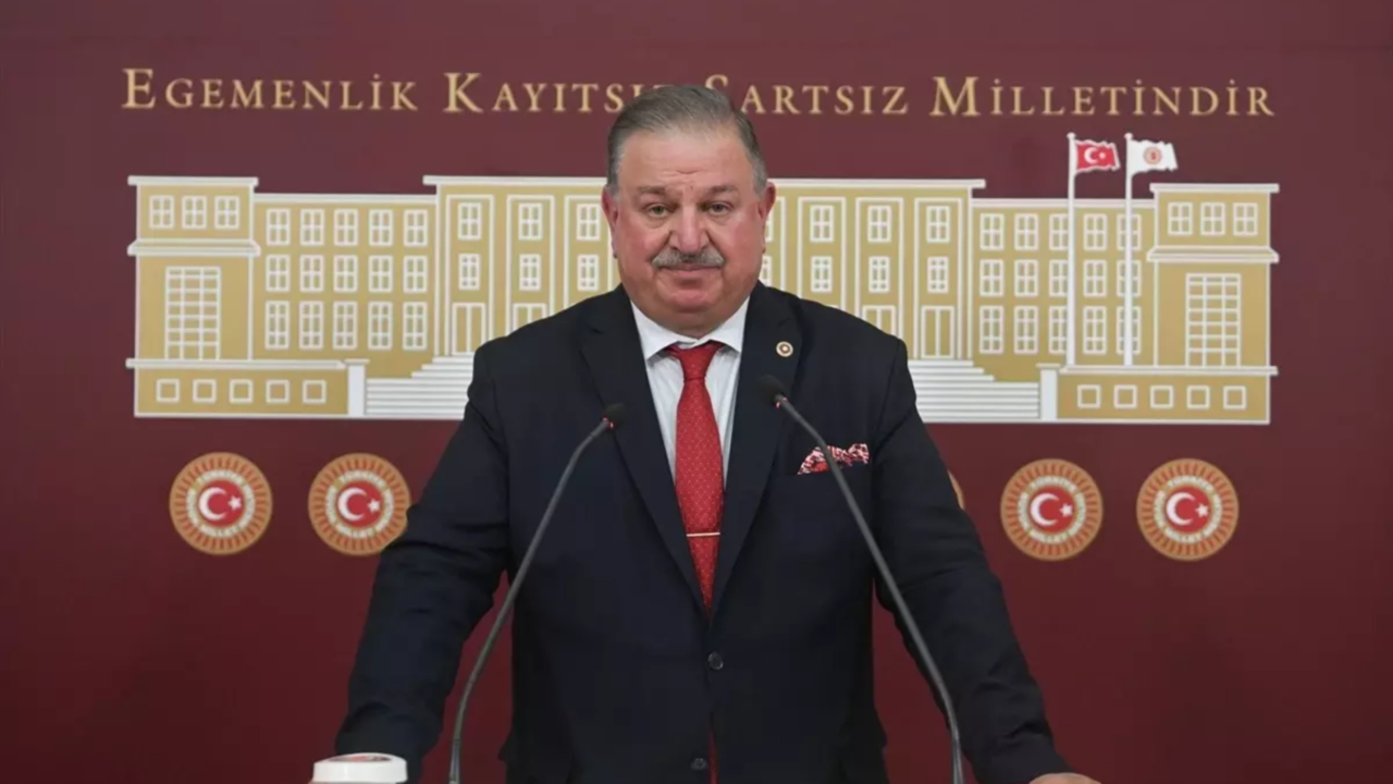 ABD’nin haydutluğunun ardından Yeniden Refah’tan flaş çağrı: Bir an önce harekete geçilmeli!