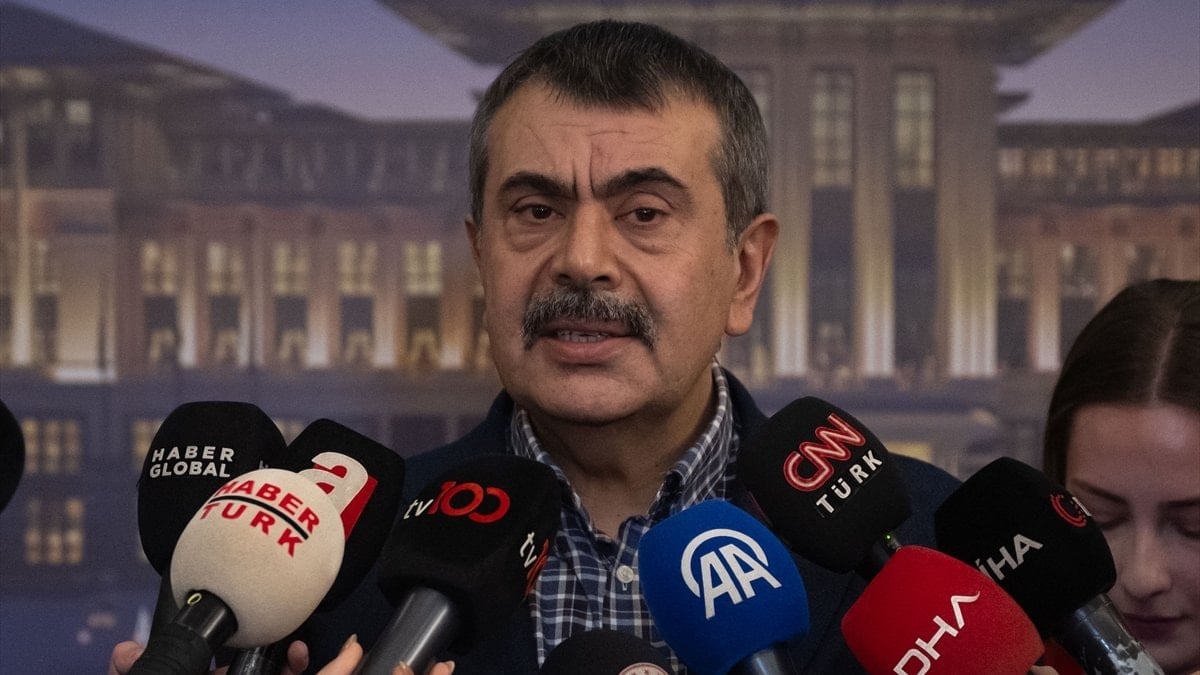 Bakan Yusuf Tekin’den müjde: 10 bin öğretmen atanacak