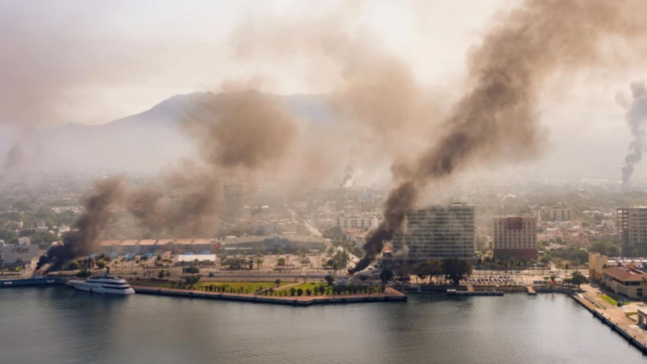 Ülke karıştı: El Mencho öldürüldü, Meksika’da kan gövdeyi götürdü!