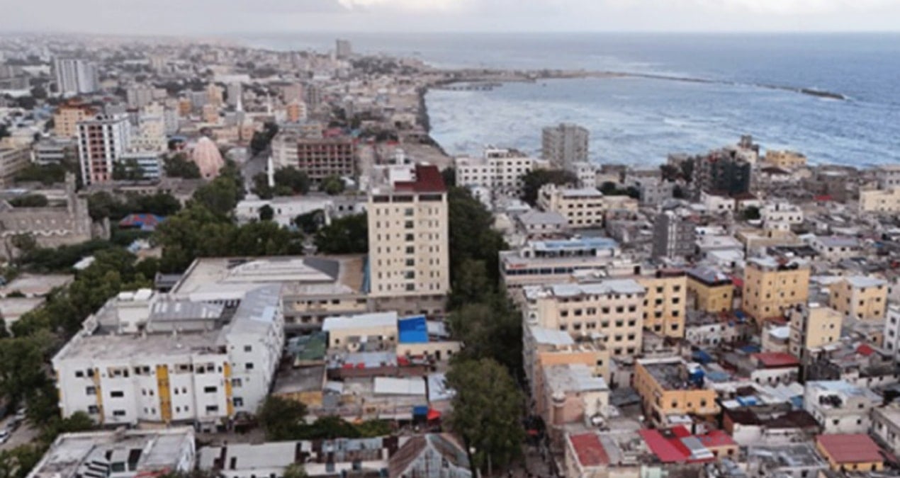 Türkiye’nin F-16 uçaklarını gönderdiği ülkede sular ısınıyor!