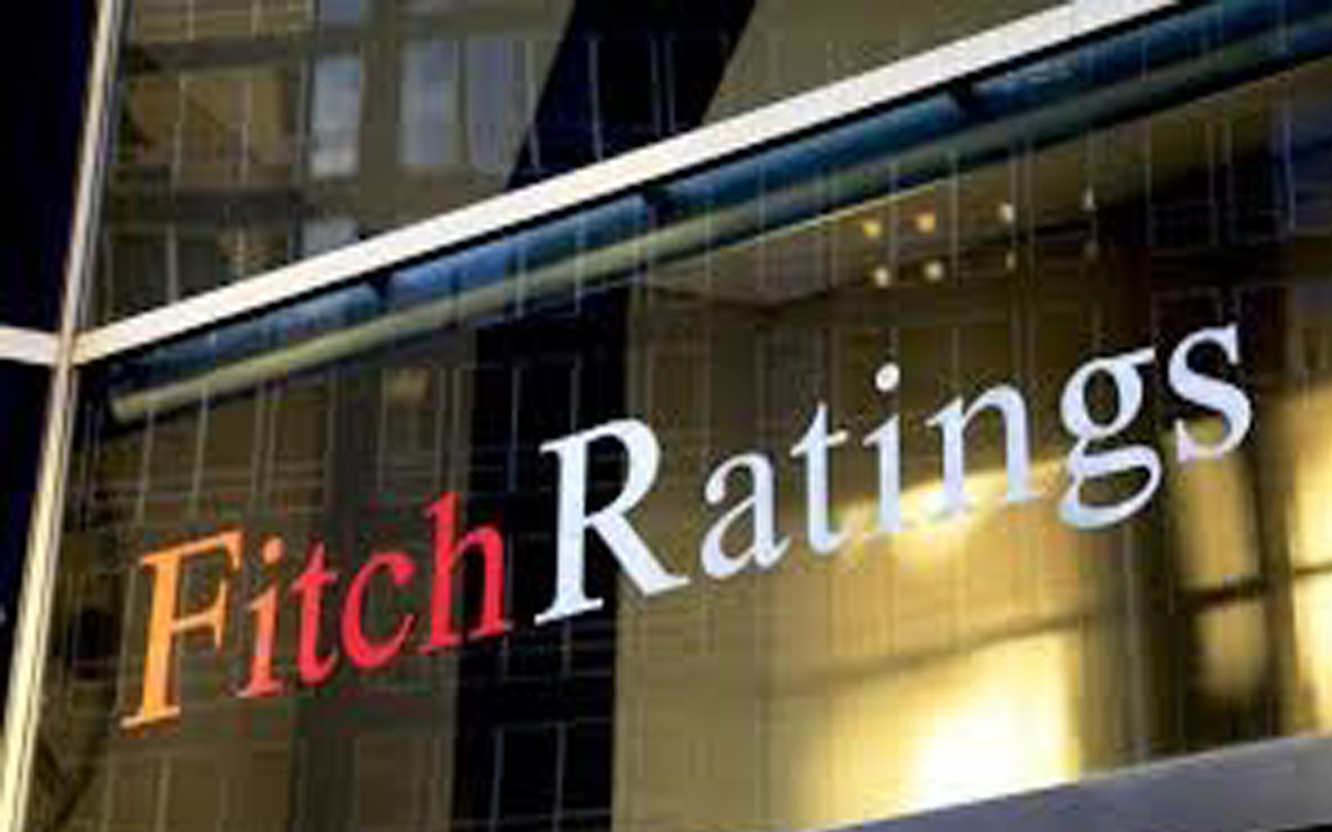 Fitch, Türkiye’nin  görünümünü pozitiften durağana çevirdi