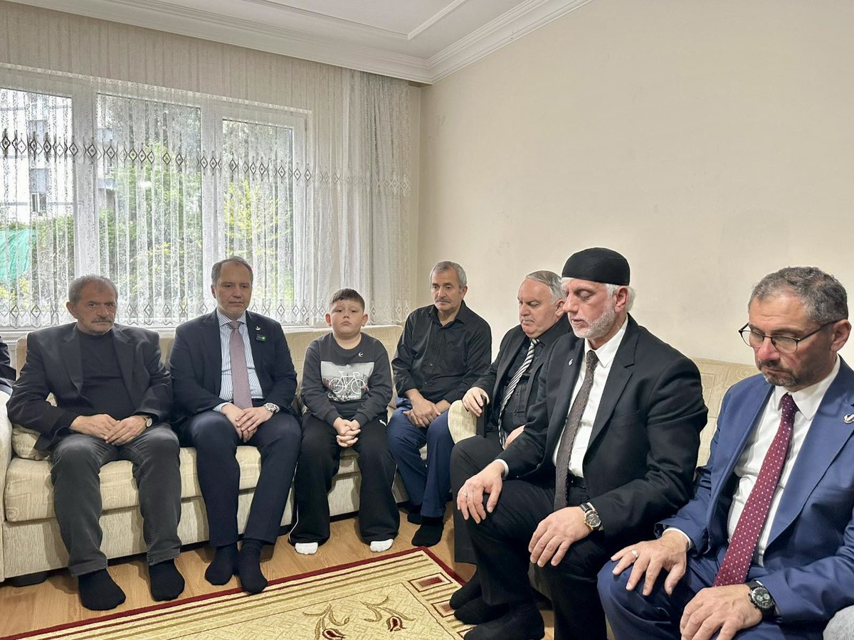 Fatih Erbakan’dan Giresun’da Utku Konak ailesine taziye ziyareti
