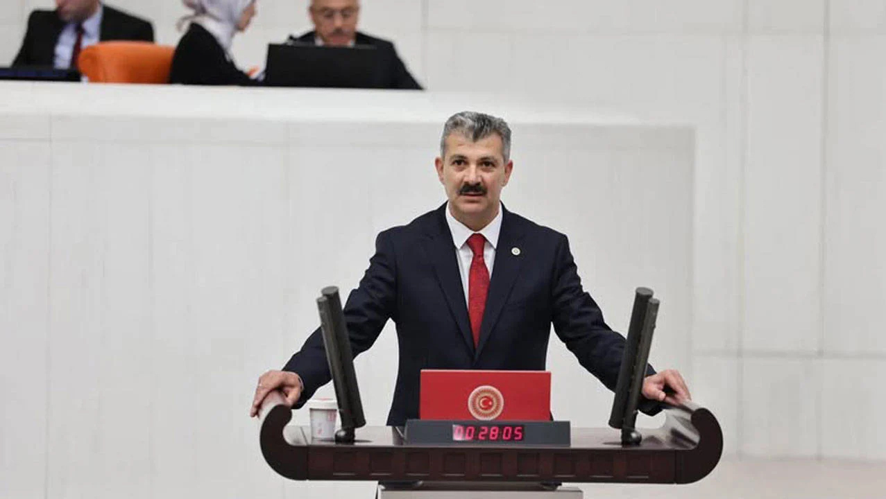 AKP milletvekilinin eşi vergi ödememek için fakirlik belgesi aldı