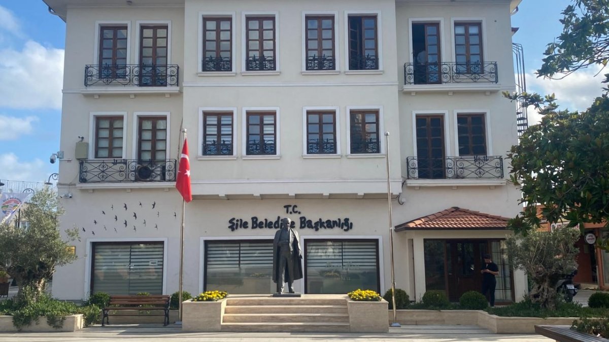 Şile Belediyesi’ne bir operasyon daha 16 kişi gözaltında