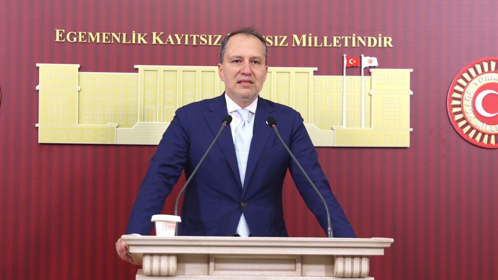 MİLLİ GÖRÜŞ LİDERİ DR. FATİH ERBAKAN: “Türkiye, NATO Zirvesi’nde ev sahibi olarak oturduğu masadan garson olarak kalktı”