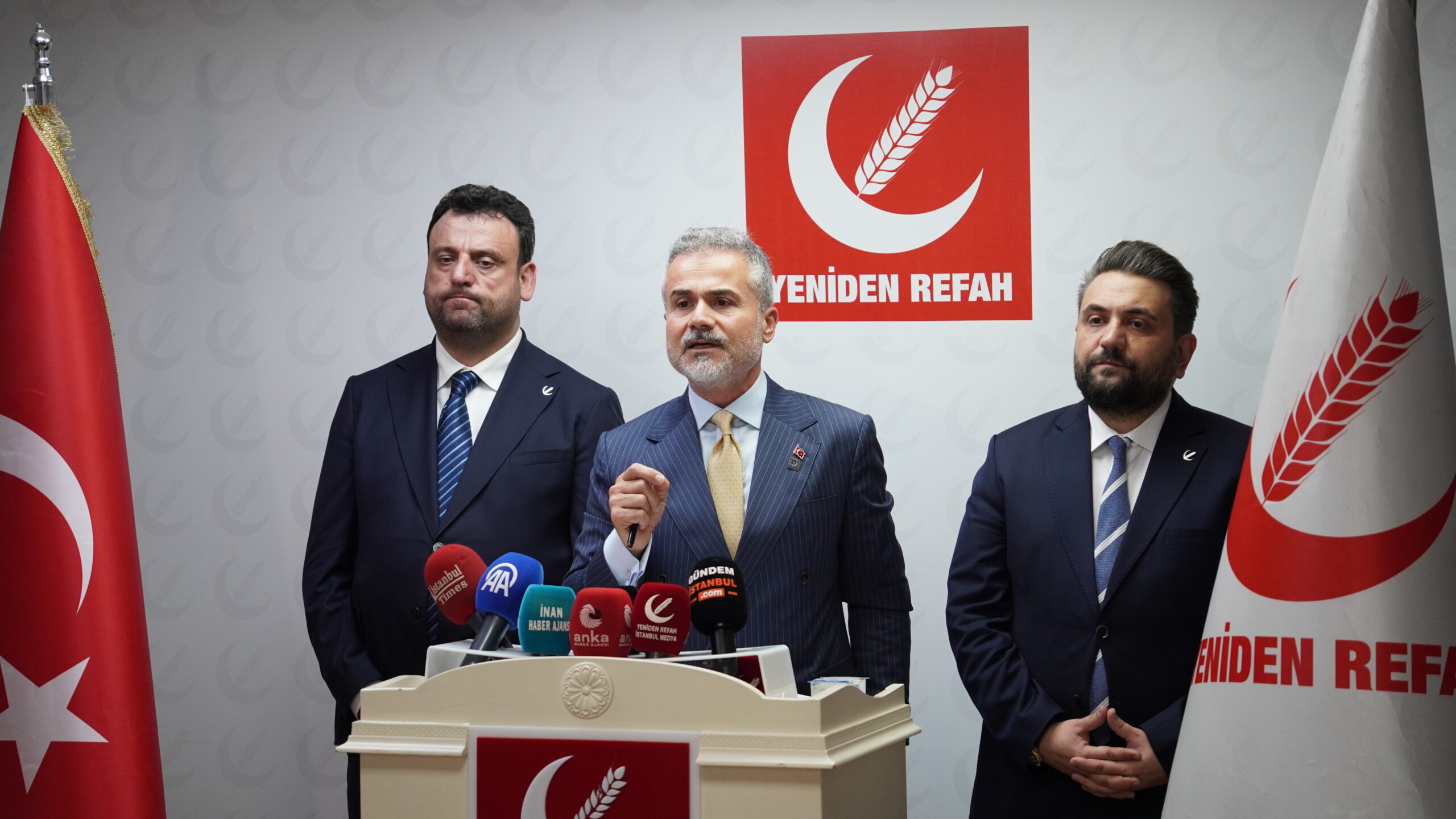 Yeniden Refah’tan Özgür Özel’in yeni parti açıklamasına dikkat çeken yorum!