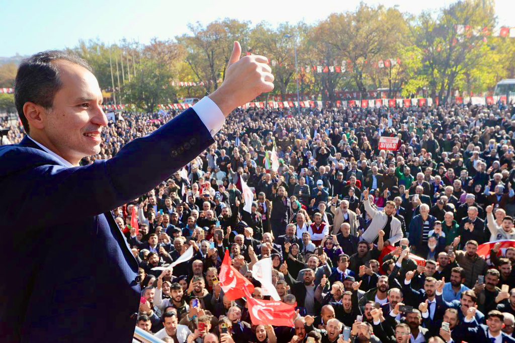 Fatih Erbakan: “Cumhur’a da CHP’ye de, Özgür Özel’in kuracağı yeni partiye de kapalıyız”