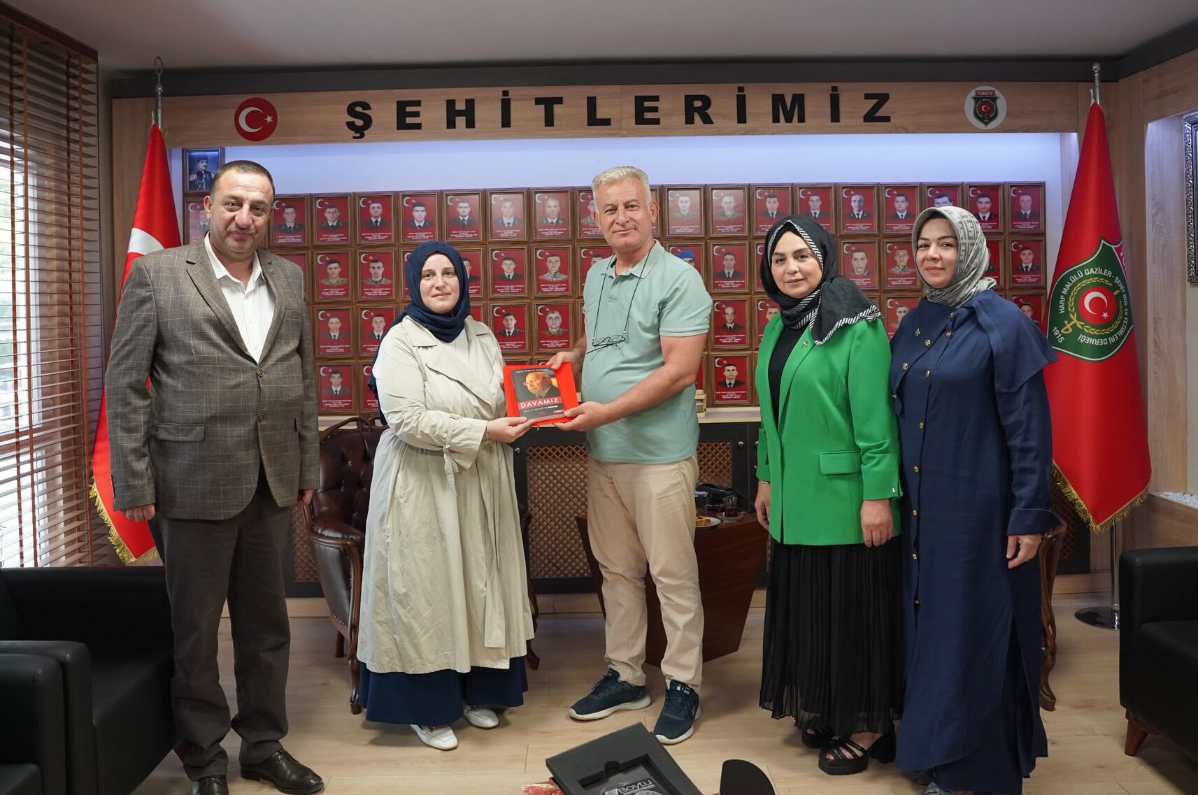 Yeniden Refah Partisi Kadın Kolları’ndan Türkiye Harp Malûlü Gaziler, Şehit Dul ve Yetimleri Derneği’ne anlamlı ziyaret