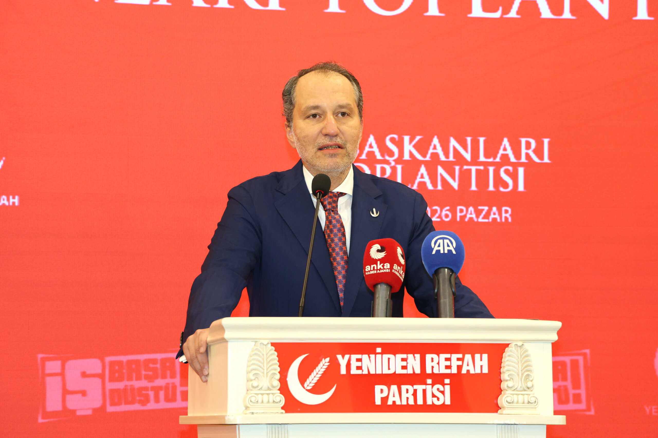 Erbakan’dan köprü ve otoyol özelleştirmesine sert tepki: “Kar getiren varlıklarımız haraç mezat apar topar satışa çıkarılıyor”