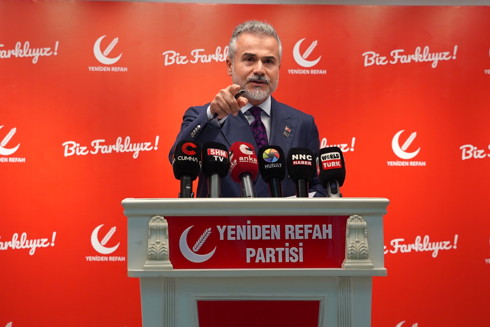 Yeniden Refah’tan kritik ‘Fon Skandalı’ soruları: “Önceden haber alıp sermayesini kurtaran siyasetçi ve bürokratlar var mıdır?”