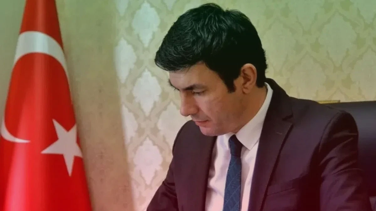 Vali yardımcısı silahla intihar etti!