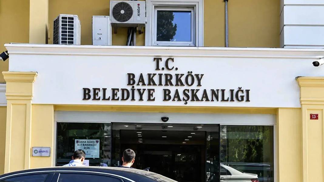 Bakırköy Belediyesi’nde onlarca kişi tutuklandı